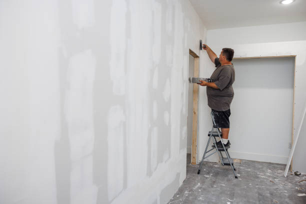 Best Industrial Mold Remediation  in Colfax, WA